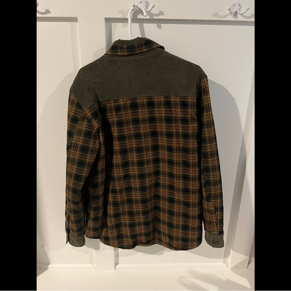 Fleece Lined Men’s Plaid Jacket - Picture 3 of 3